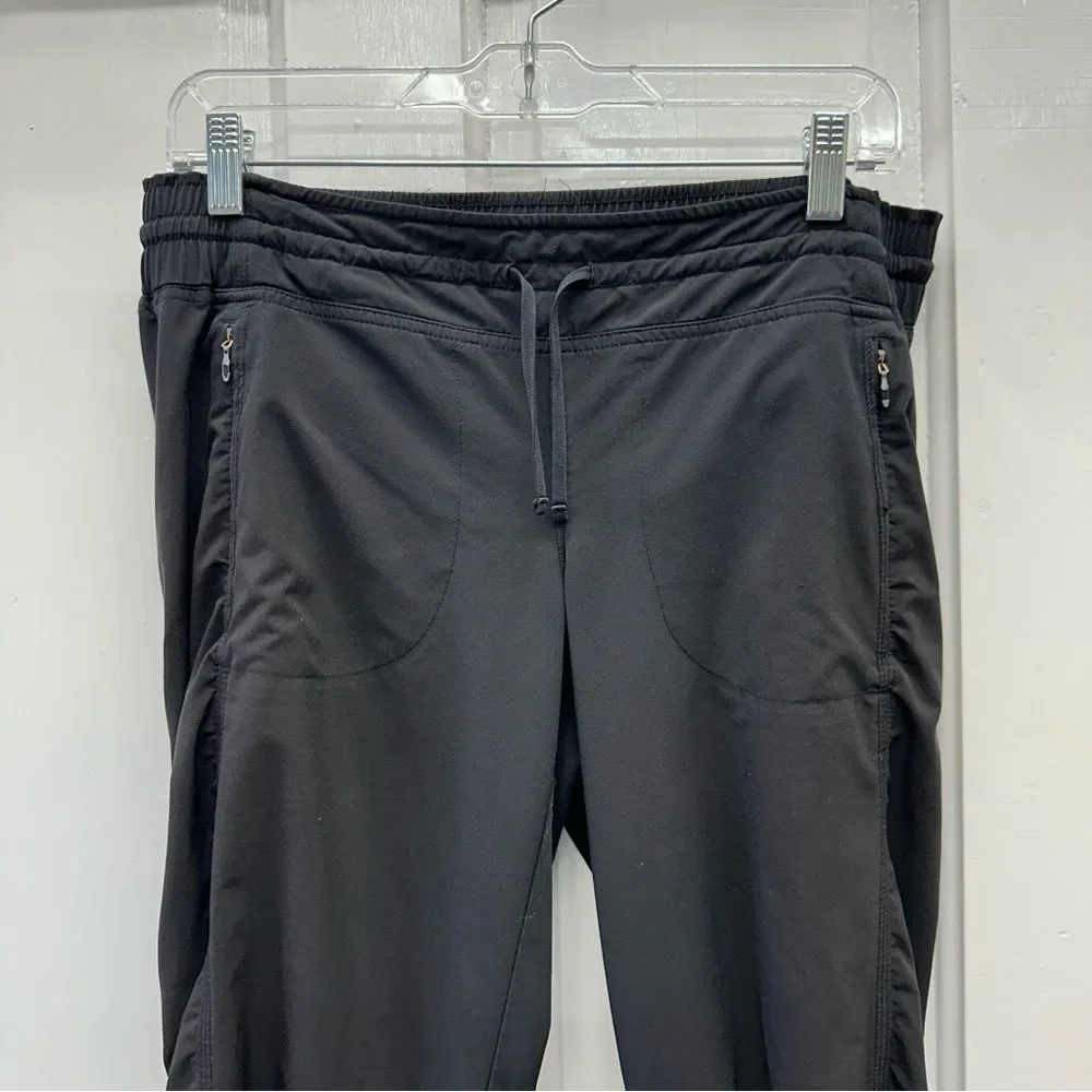 Athleta black jogger capris women's 8 with elastic waist & adjustable‎ strings